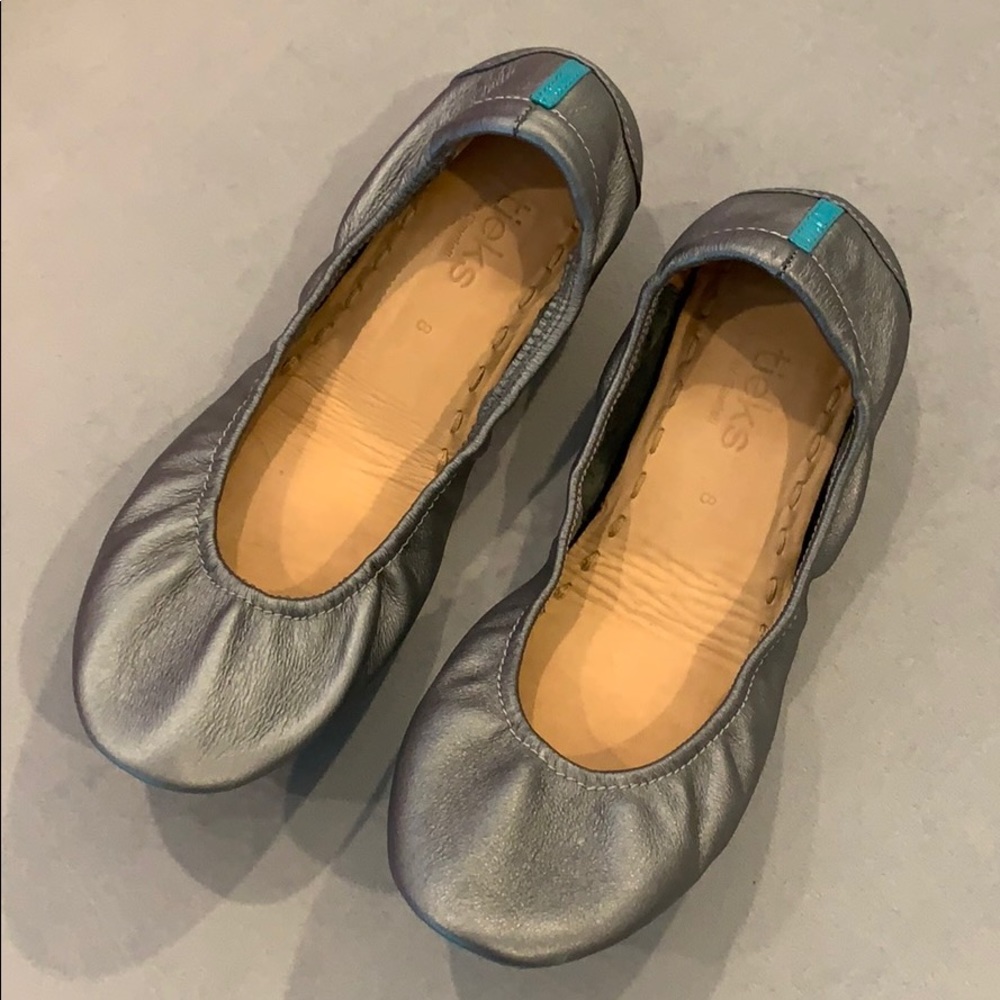 Metallic Pewter Tieks